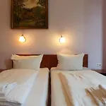 Eden Am Zoo Hotel 3*