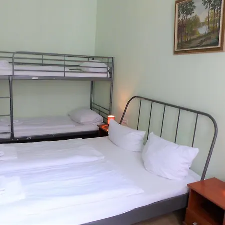 Eden Am Zoo Hotell 3*