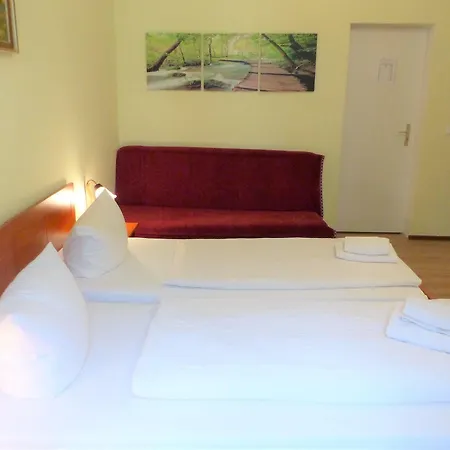Eden Am Zoo Hotell