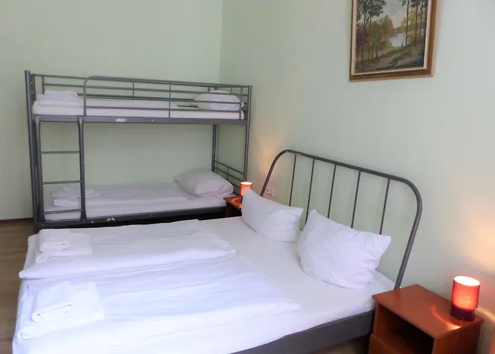 Eden Am Zoo Hotell 3*