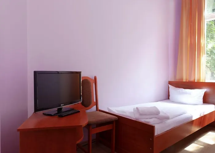 Eden Am Zoo Hotell 3*