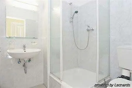 Hotell Eden Am Zoo Berlin